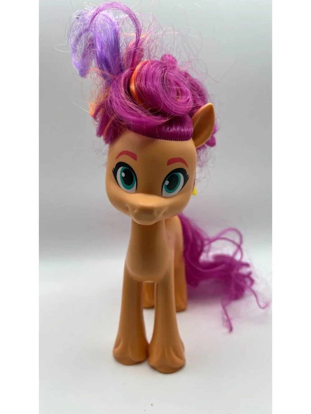 My Little Pony Sunny Starscout 2021 Figure With Colorful Hair & Cutie Mark